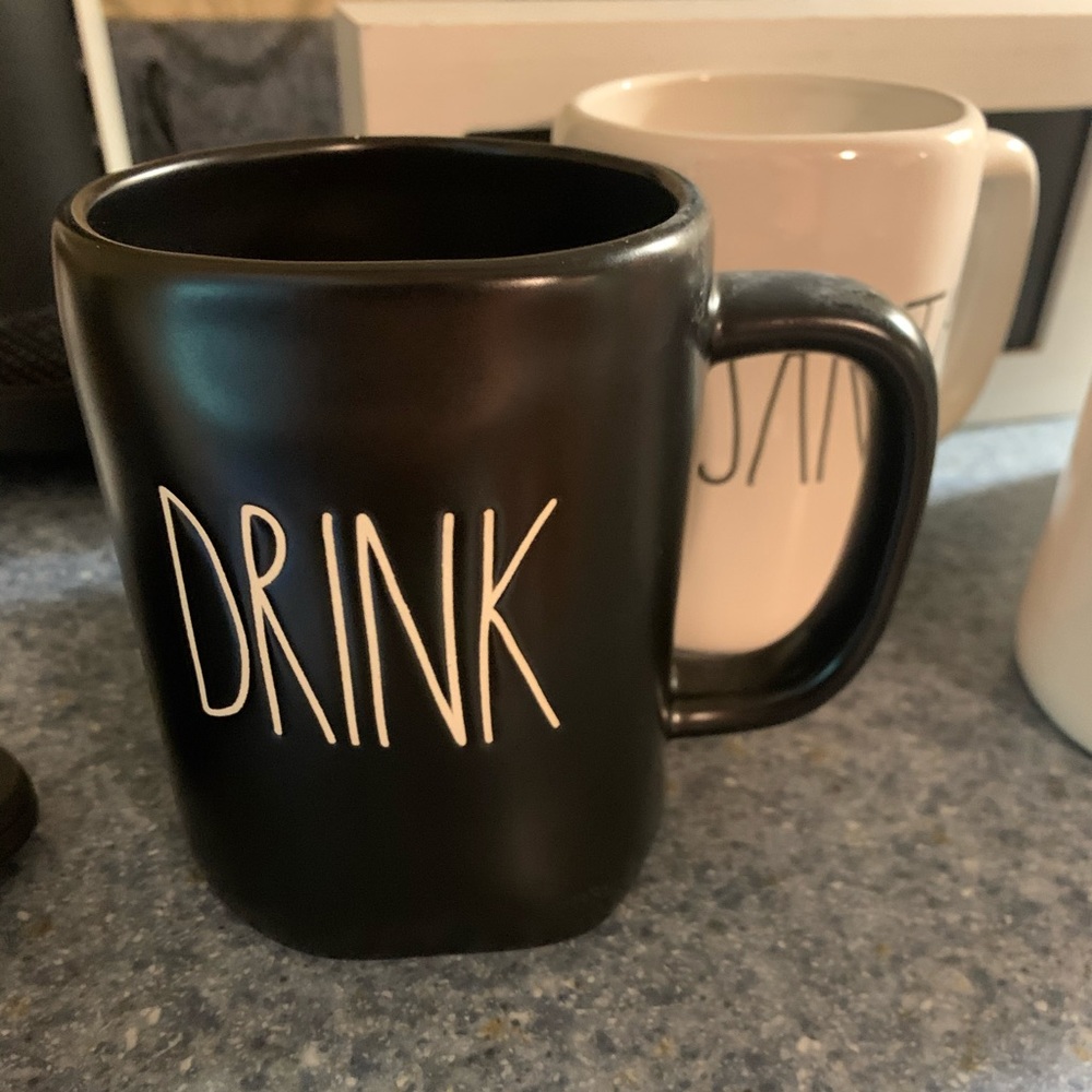 Black Rae Dun Mug “Drink”